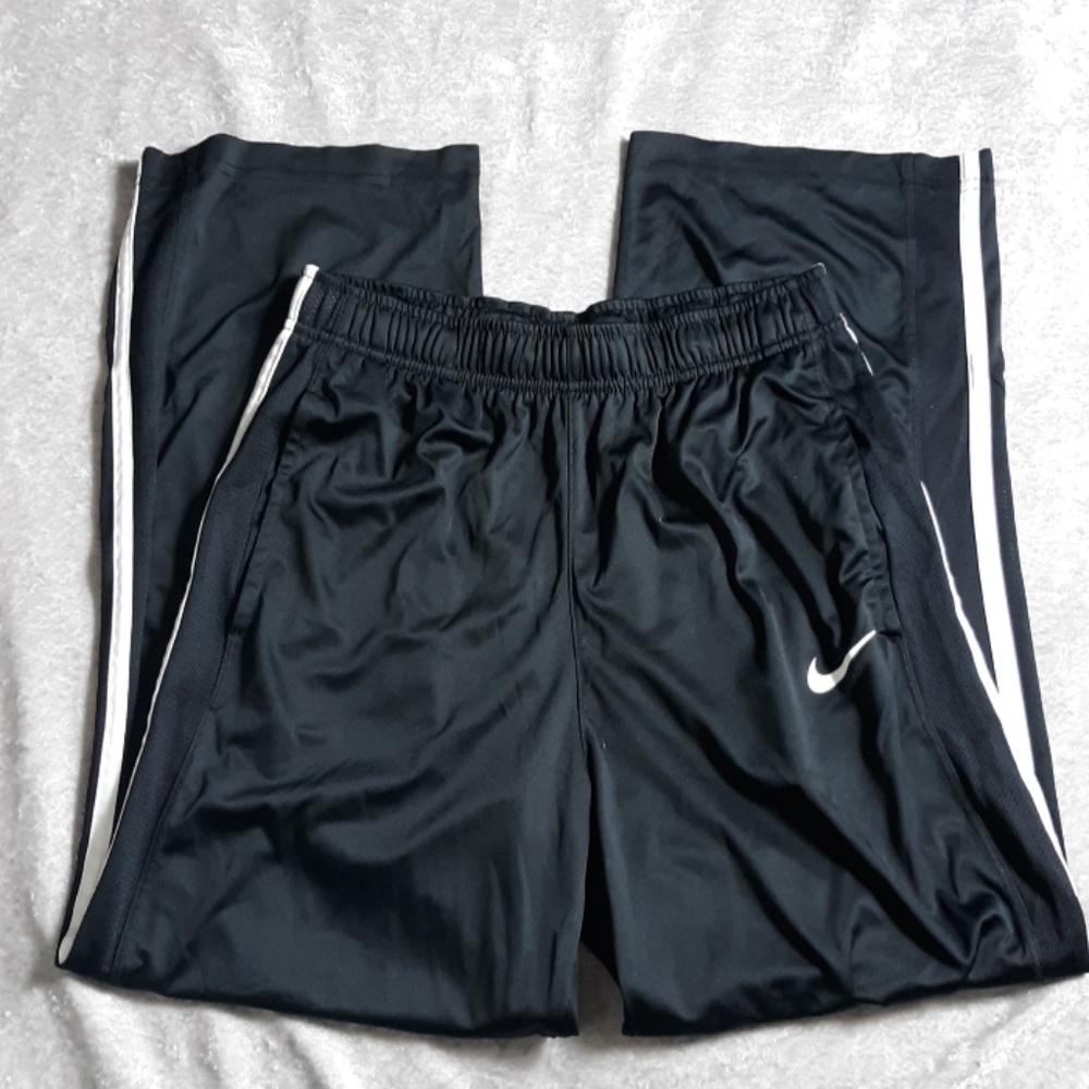 Nike "Dri-Fit" Jogger Pants size L THB4